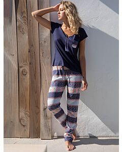 Navy Daisy